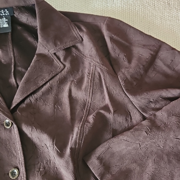 Elegant Brown Blazer for Women - Picture 4 of 6